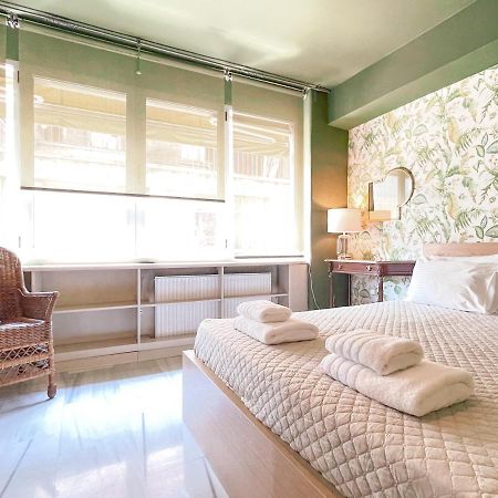 Loft 1 Bedroom Apartment In The Heart Of Atena Exterior foto