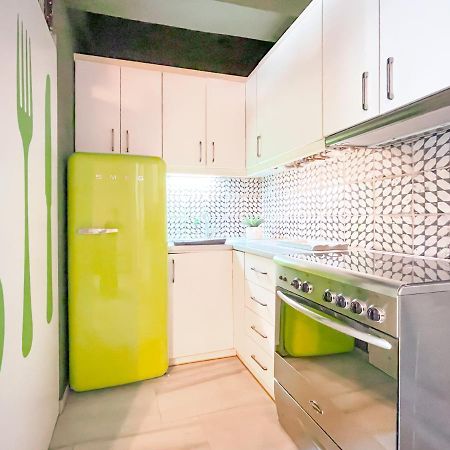 Loft 1 Bedroom Apartment In The Heart Of Atena Exterior foto