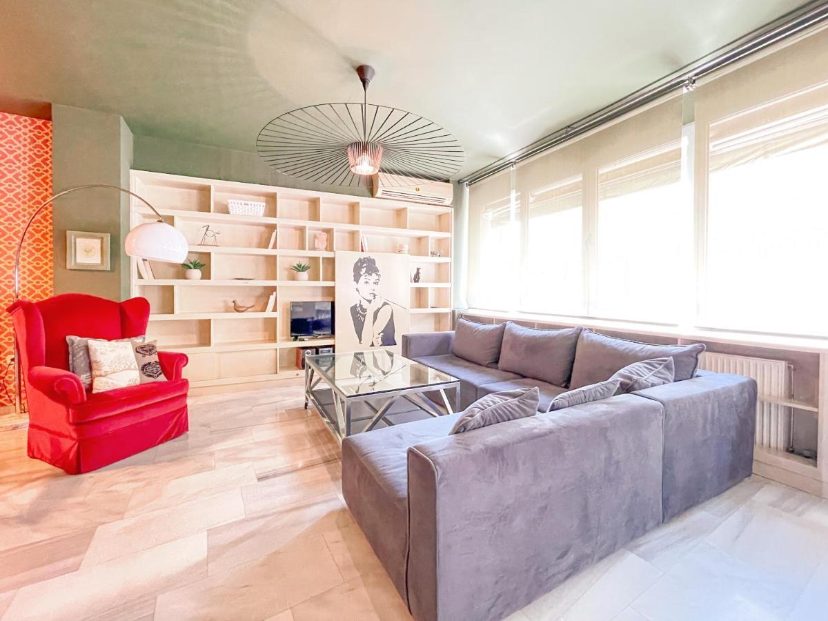 Loft 1 Bedroom Apartment In The Heart Of Atena Exterior foto