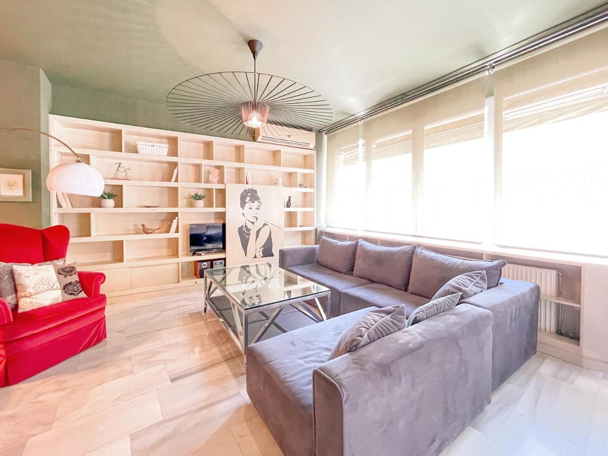 Loft 1 Bedroom Apartment In The Heart Of Atena Exterior foto